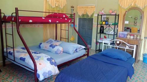 Kampung Ru Muda House | Roomstay Nina Marang Pulau Kapas