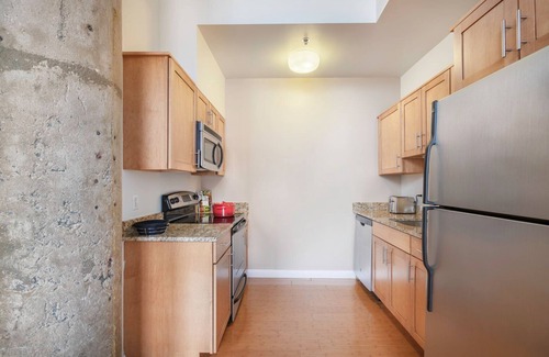 Arefth Apartment | Roomy 2BR in Kendall Square w/Gym, Doorman near MIT & MGH by Blueground