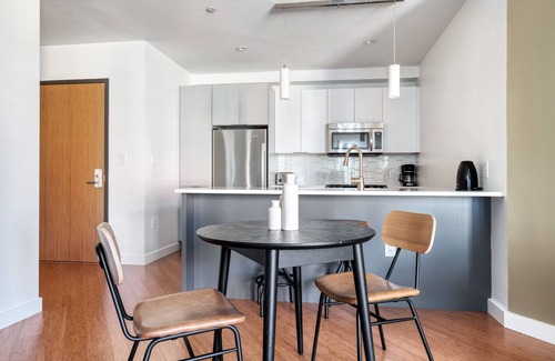 Chinatown Apartment | Roomy Downtown 1BR w/W/D & Gym, nr Greenway, by Blueground