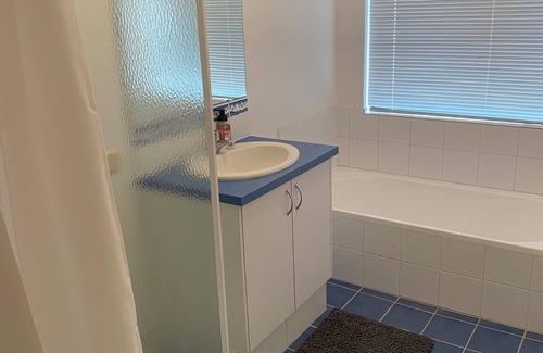 Banjup House | Roomy family home fully equipped for short or long term stays. Free WiFi