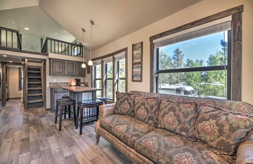 Pagosa Hills Cabin | Roomy Pagosa Springs Tiny Cabin: 1 Mi to Downtown