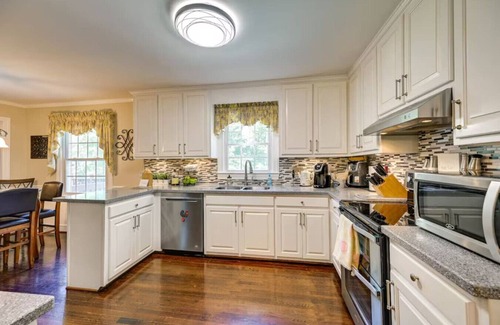 Martinsville House | Roomy Retreat: Martinsville Speedway, Casino, Golf