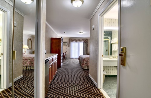 Ballston Spa Hotel | Roosevelt Inn and Suites Saratoga Springs