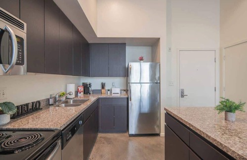 Evans Churchill Apartment | Roosevelt Row Central DT Pool Parking W/D Relaxing