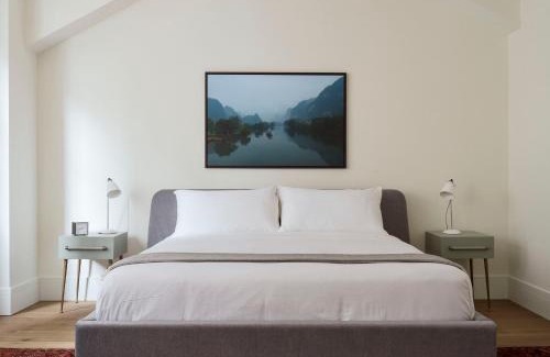 Rittenhouse Row Hotel | ROOST Midtown