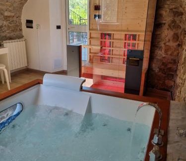 Tresana House | "Rosa di sera" - Relax in Toscana con Spa privata