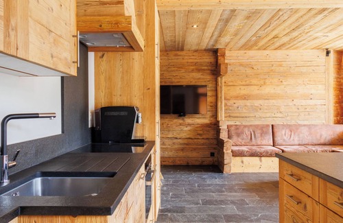 Noveli Apartment | Rosablanche D Attique by Interhome