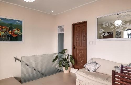 Lemery House | Rosal House - Beachfront for 12 Pax in Lemery Batangas