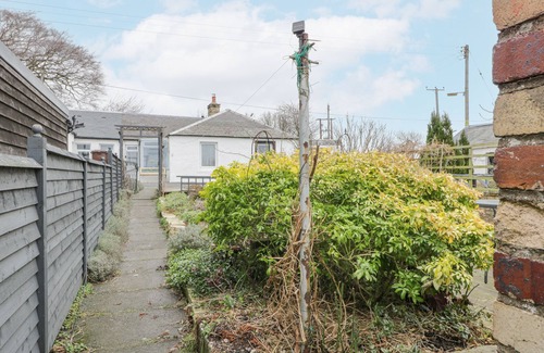Irvine Cottage | Rosalin Cottage