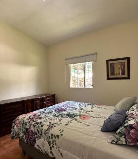 Santa Lucia Milpas Altas House | Rosario Gardens