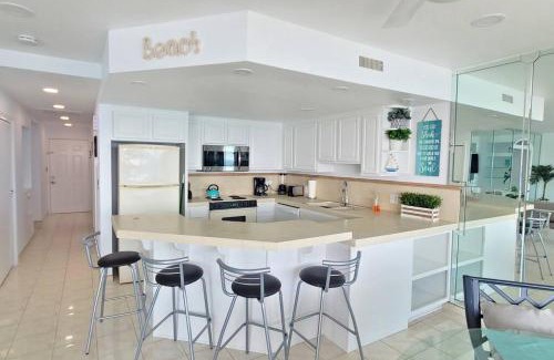 Centro Playas Apartment | Rosarito BeachfrontCondo Resort walk to Papas&Beer