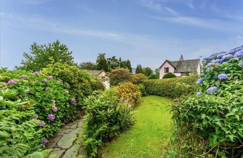 Braithwaite House | Rose Bank Cottage