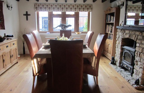 Brant Broughton Bed & Breakfast | Rose Cottage