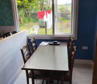 Saint John's Town of Dalry House | RoSE COTTAGE THREE BEDROOM HOUSE WITH PARKING Spring Special