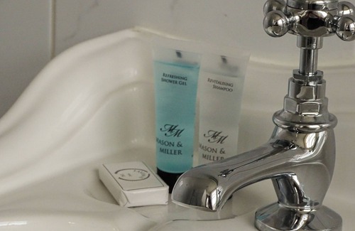 Knutsford Hotel | Rose & Crown Inn