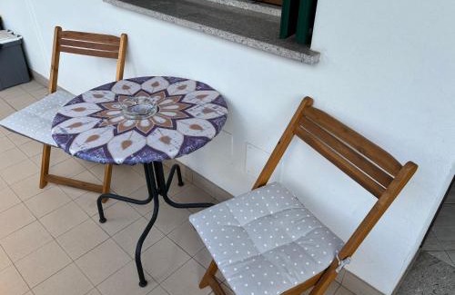 Ronchi dei Legionari Apartment | Rose e Frutta - Yellow Daisy