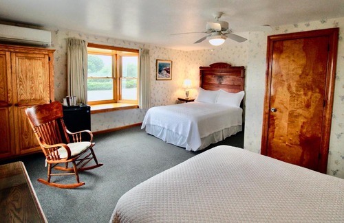 Block Island Bed & Breakfast | Rose Farm Inn