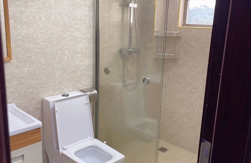 Lavington Hotel | Rose Garden Apartments