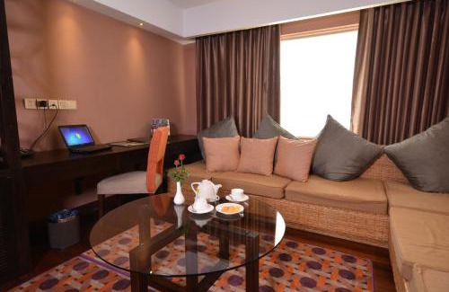 Kandawgyi Lake Area Hotel | Rose Garden Hotel