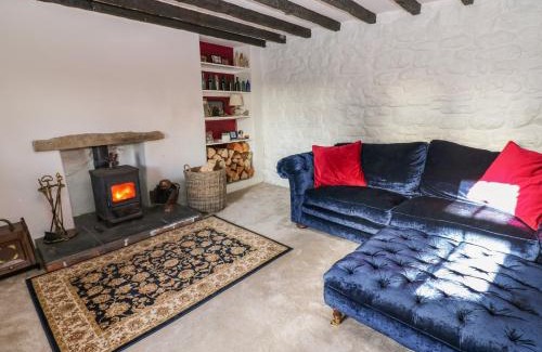 Bellingham House | Rose Hip Cottage