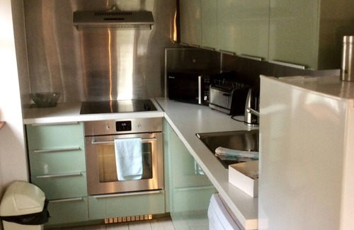 Cadoxton House | rose lodge 3bedroom 3 bathroom lodge located in woodland area