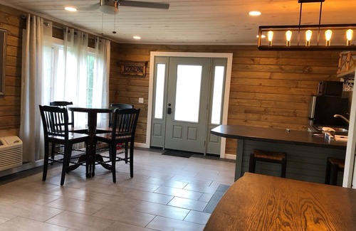 Weston Cabin | Rose’ Retreat