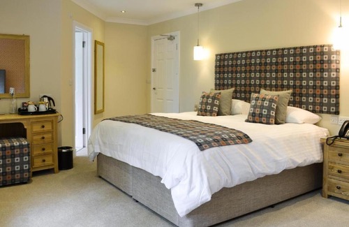 Newcastle Emlyn Bed & Breakfast | Roseberry House