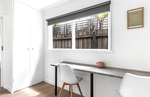 Capel Sound Apartment | Rosebud Beachfront Haven Coastal Bliss Three