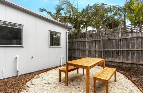Capel Sound Apartment | Rosebud Beachfront Haven Coastal Bliss Three