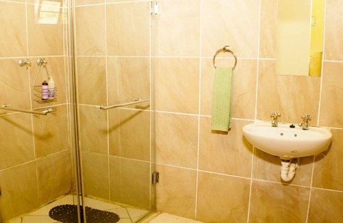Addo Bed & Breakfast | Rosedale Organic Farm B&B