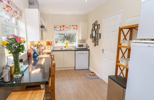 Frampton Cottage | ROSELLE, pet friendly, character holiday cottage in Tattershall
