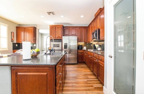 Roseville House | Roseville Resort With Salt Water Pool & Spa! Backyard BBQ, Fire Pit & Ping Pong.