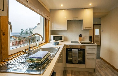Fort William Cottage | Rosewood Cottage in Fort William Town Centre