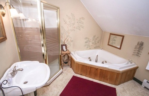 Bradford Bed & Breakfast | Rosewood Country Inn