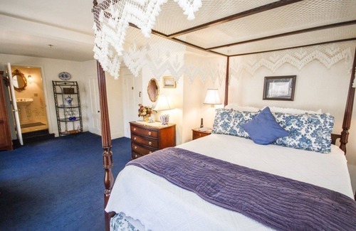 Bradford Bed & Breakfast | Rosewood Country Inn