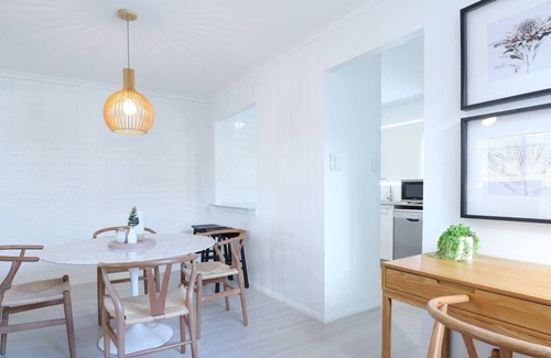 Springwood House | Rosewood Gardens 2bed1bath Springwood HOME