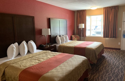 Roseburg Hotel | Rosewood Inn and Suites