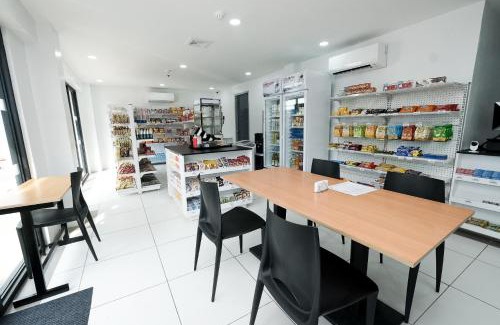 Cabanatuan Hotel | Rosey Hotel