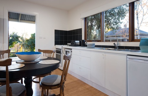 Daylesford House | Rosey Knoll Cottage 4 beds with Outdoor Fire