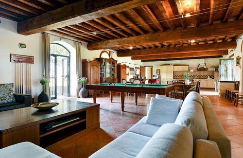 Longare Apartment | Rosmarino apartment with two bedrooms and one bathroom on the ground floor (apartment 1)