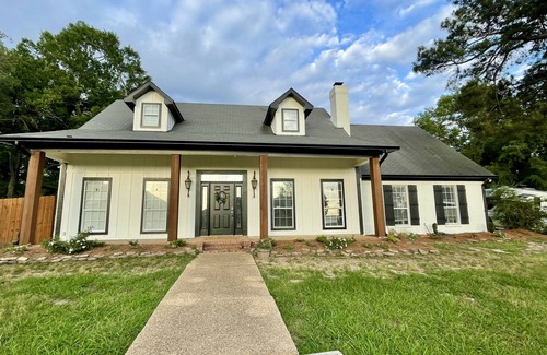 Tougaloo House | Ross Barnett Reservoir