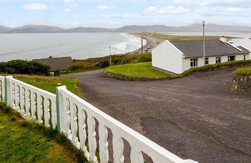 Kilnabrack Upper Cottage | ROSSBEIGH BEACH COTTAGE NO 4, pet friendly in Glenbeigh, County Kerry