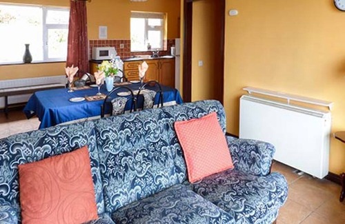 Kilnabrack Upper Cottage | ROSSBEIGH BEACH COTTAGE NO 4, pet friendly in Glenbeigh, County Kerry