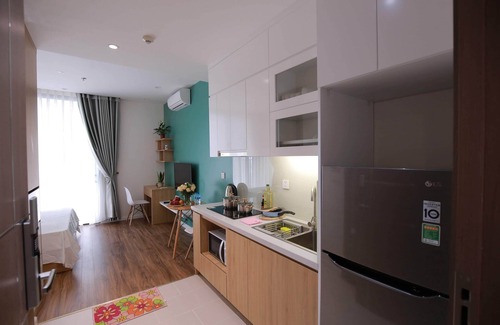 Tu Liem Apartment | Rosy 5★ Vinhomes Green Bay ♥Luxury♥ 2 Bed Room Apt