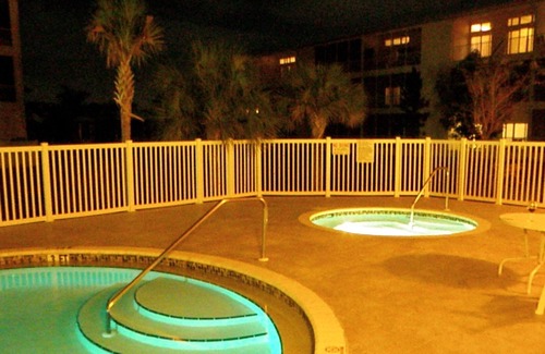 Rotonda West Condo | Rotunda West 3 Bedroom Condo with Amenity Access to Pool