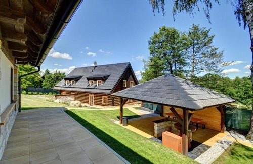Ktova Apartment | Roubenka pod Troskami