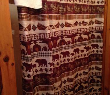 Gaines Hotel | Rough Cut Lodge