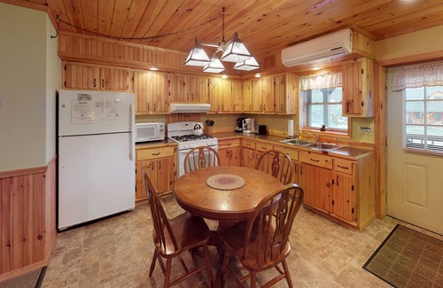 Gaines Cabin | Rough Cut Lodge