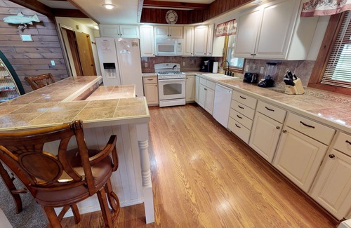 Gaines Cabin | Rough Cut Lodge