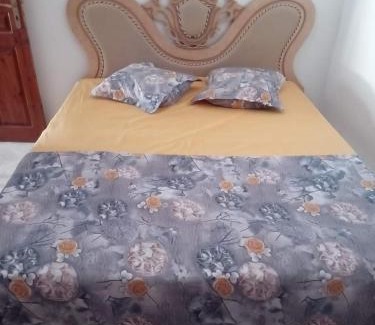 Az-Zarqa House | Round Trips Home
